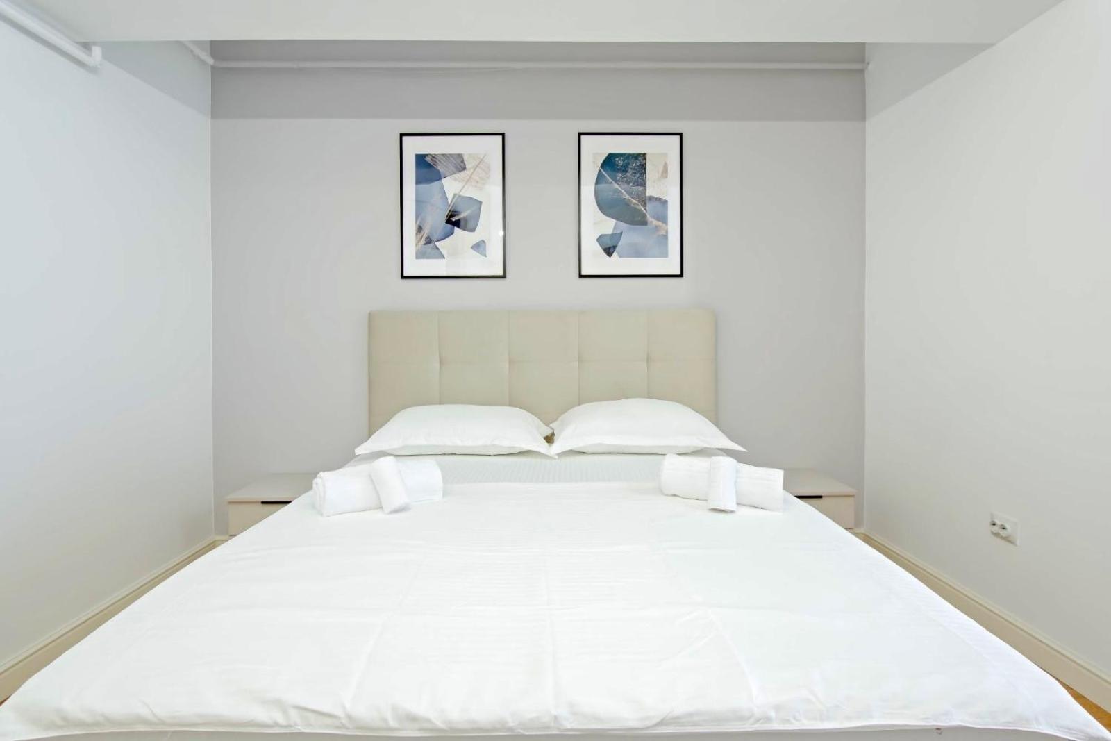 Himson-Blue Apartament 이아시 외부 사진