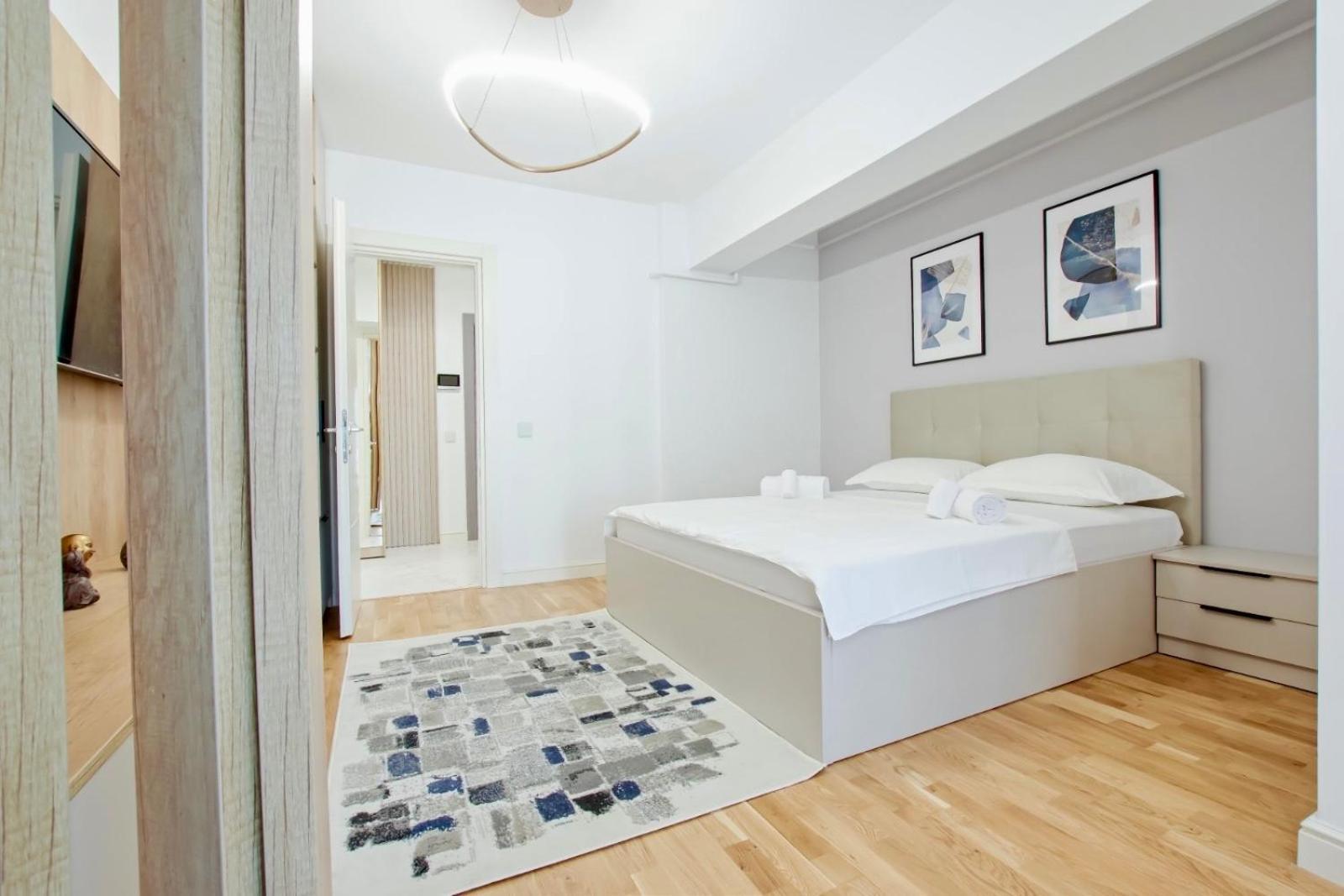 Himson-Blue Apartament 이아시 외부 사진