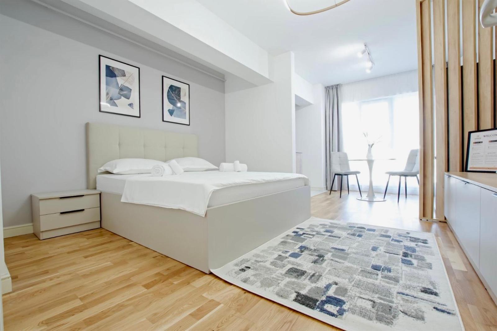Himson-Blue Apartament 이아시 외부 사진