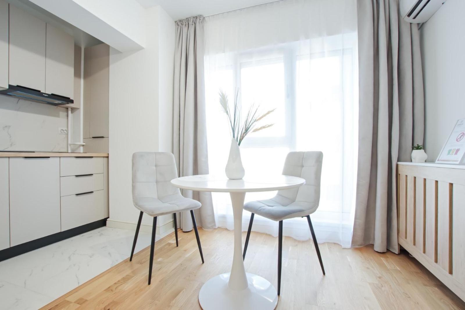 Himson-Blue Apartament 이아시 외부 사진