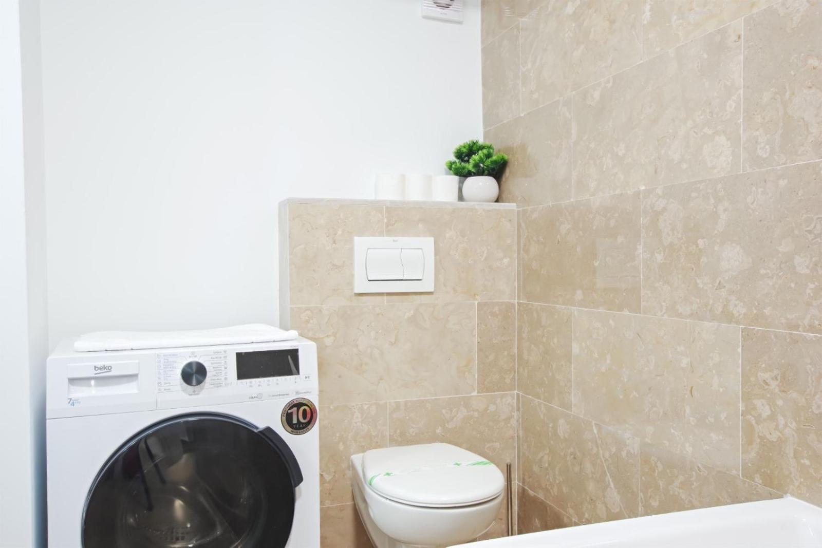 Himson-Blue Apartament 이아시 외부 사진